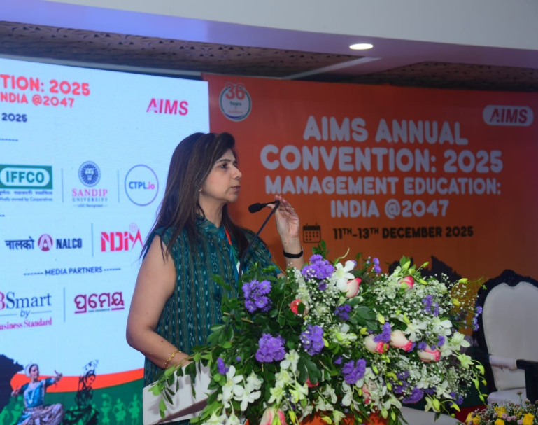 Dr. Minakshi Tyagi speaking at AIMS Annual Convention 2025
