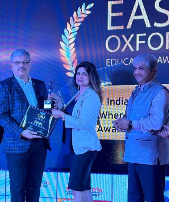 Dr. Minakshi Tyagi receiving East Oxford Education Award